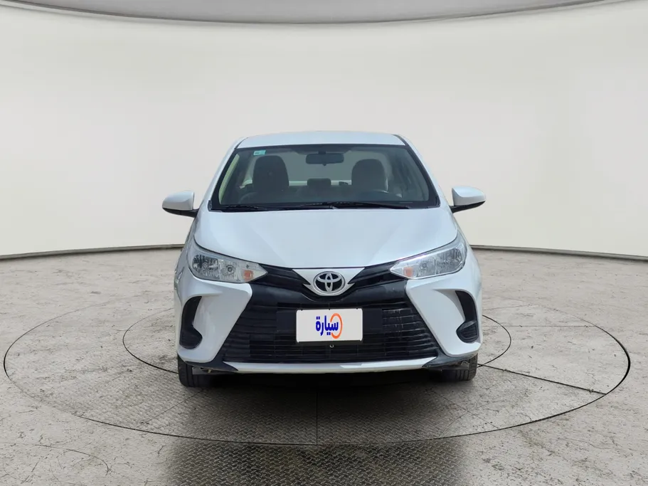 2022 Toyota Yaris  Y 
