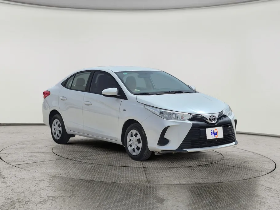 2022 Toyota Yaris  Y 