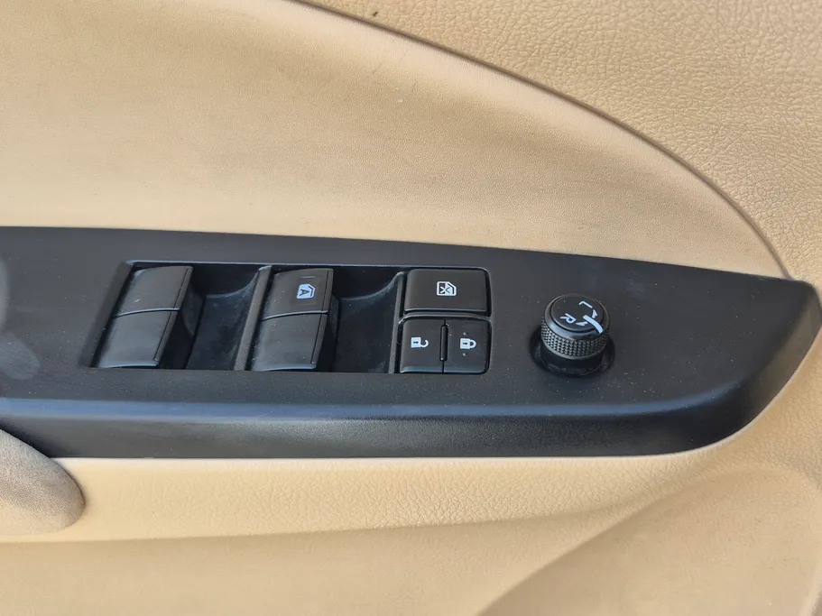 تويوتا يارس Y 2022 