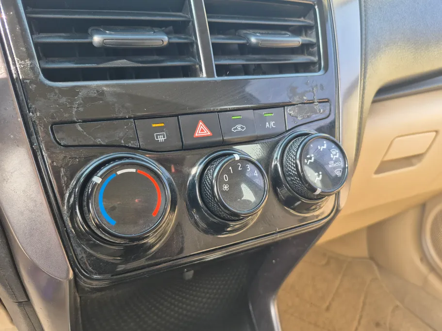 تويوتا يارس Y 2022 