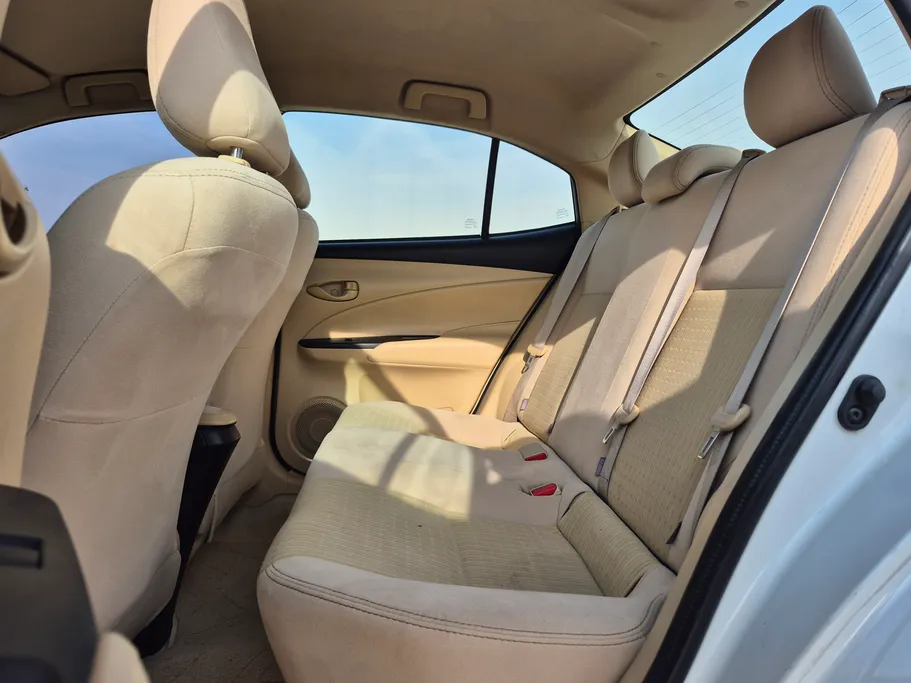 تويوتا يارس Y 2022 