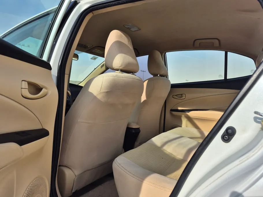 تويوتا يارس Y 2022 