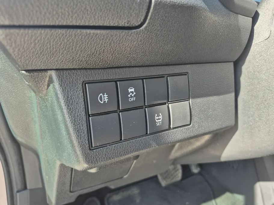 2024 Toyota Yaris  Y 