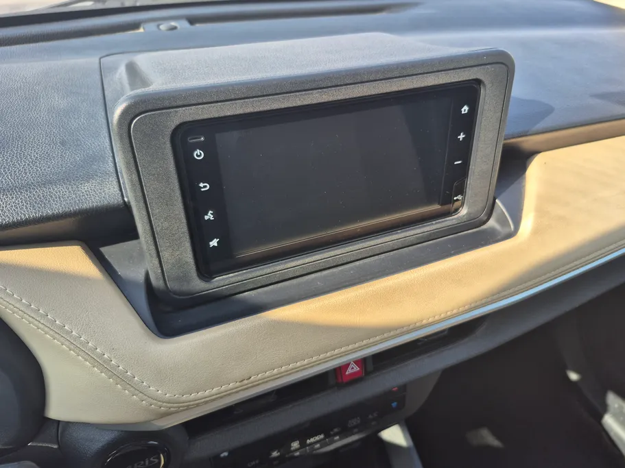 2024 Toyota Yaris  Y 