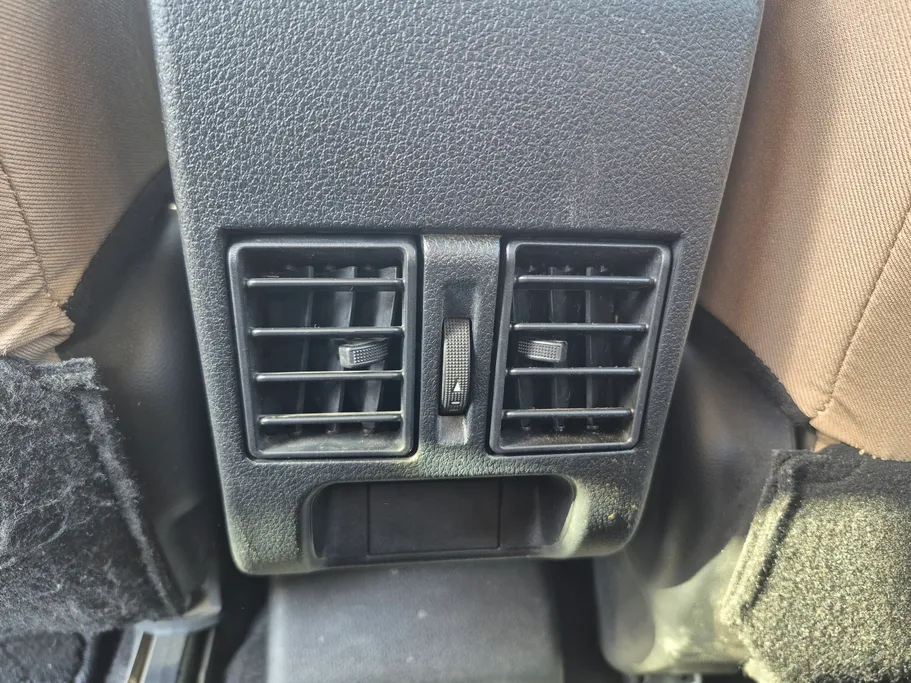 2024 Toyota Yaris  Y 