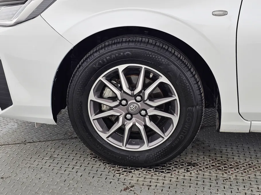 تويوتا يارس Y 2023 