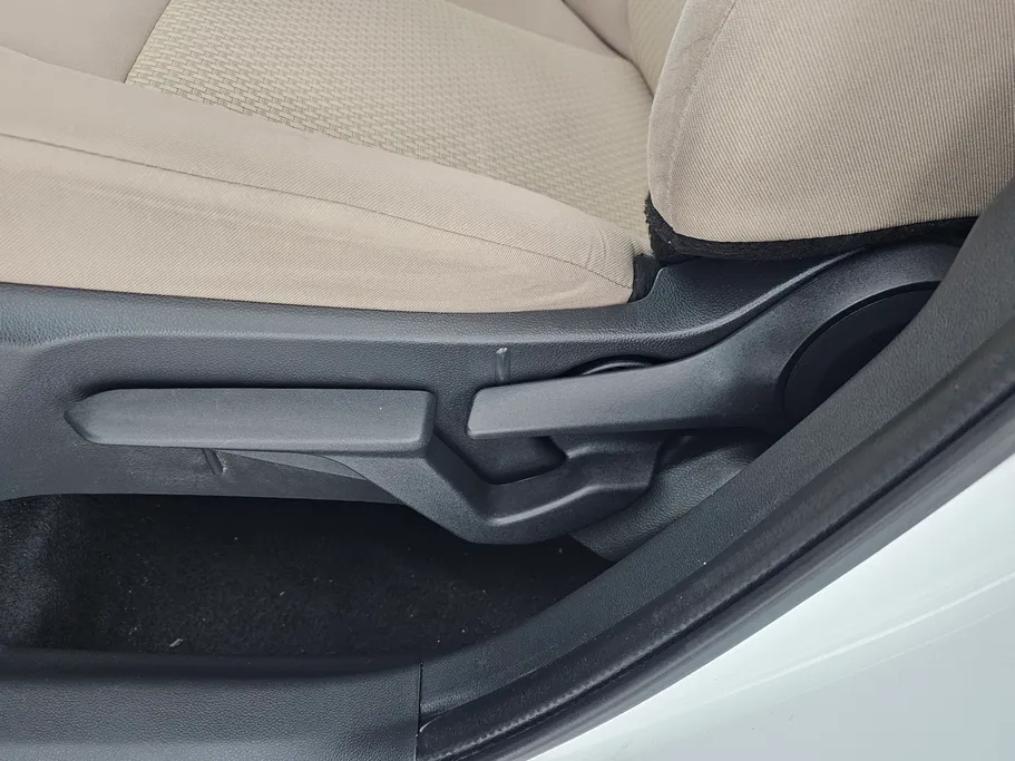 تويوتا يارس Y 2023 