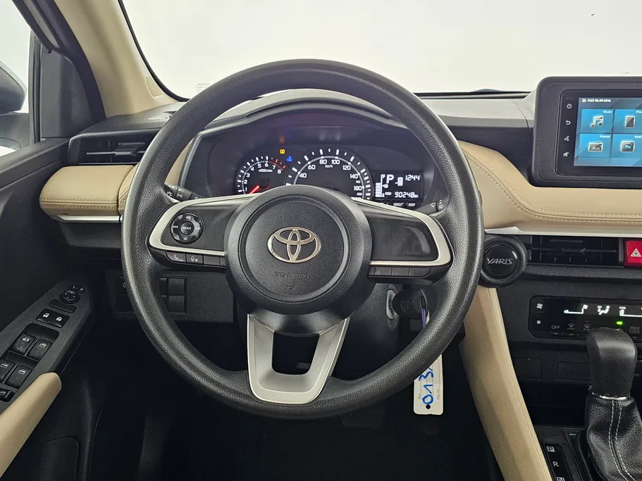 تويوتا يارس Y 2023 