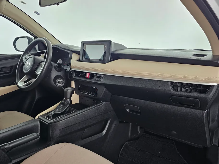 تويوتا يارس Y 2023 