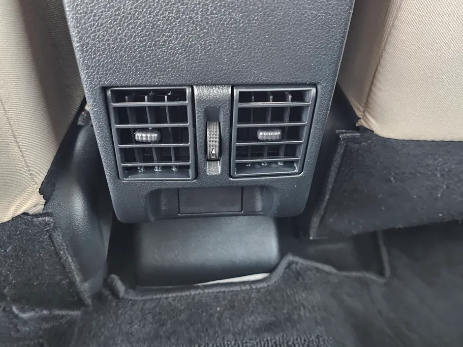 تويوتا يارس Y 2023 