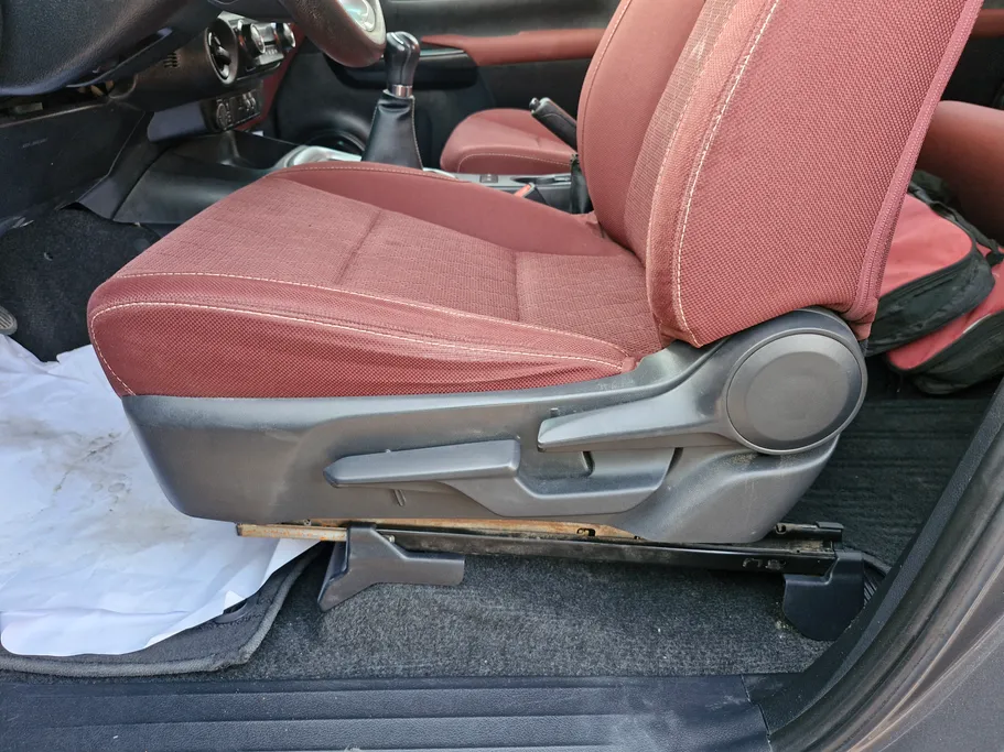 تويوتا هايلكس SR5 2023 