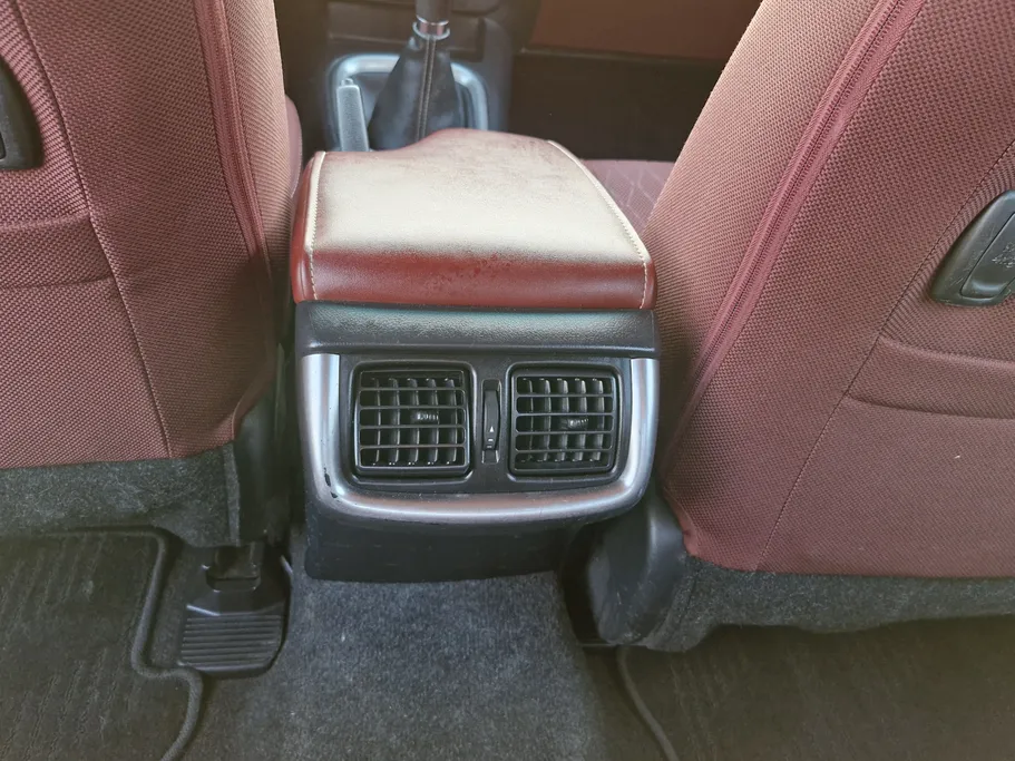 تويوتا هايلكس SR5 2023 