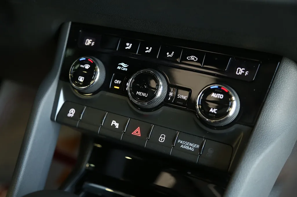 2025 Skoda Karoq Sportline 