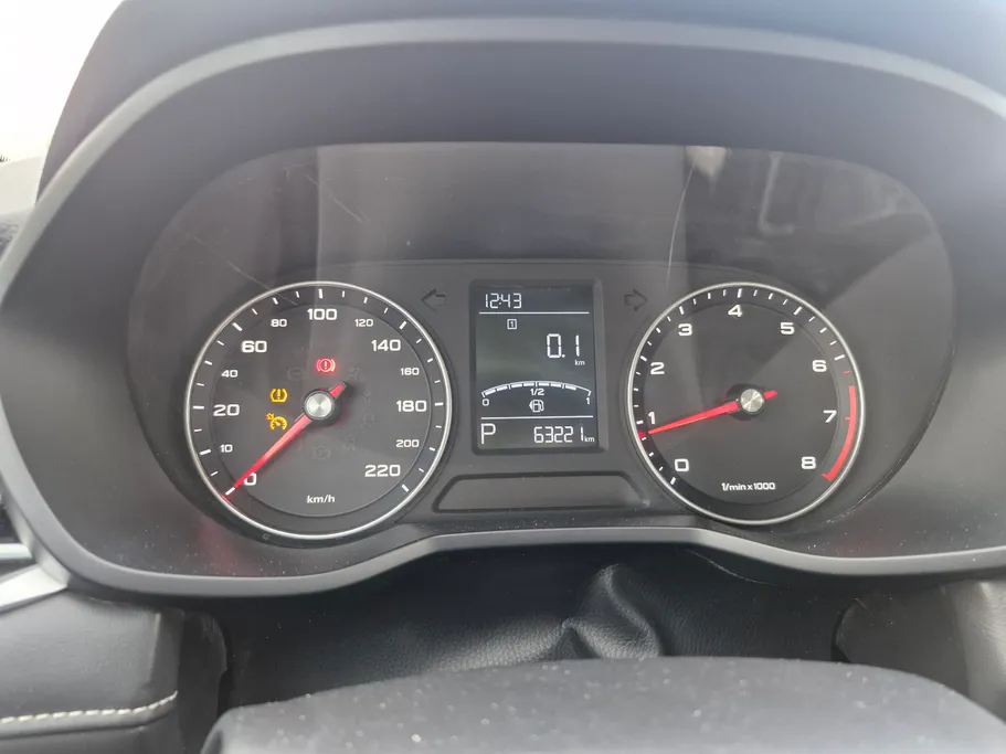 ام جي 5 STD 2023 