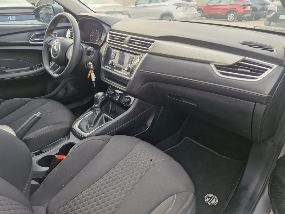 ام جي 5 STD 2023 