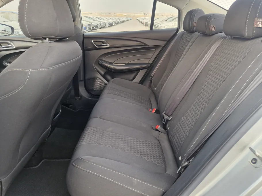 ام جي 5 STD 2023 