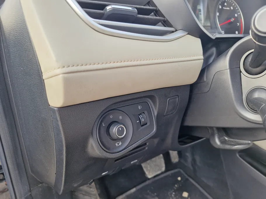 ام جي 5 LUX 2023 