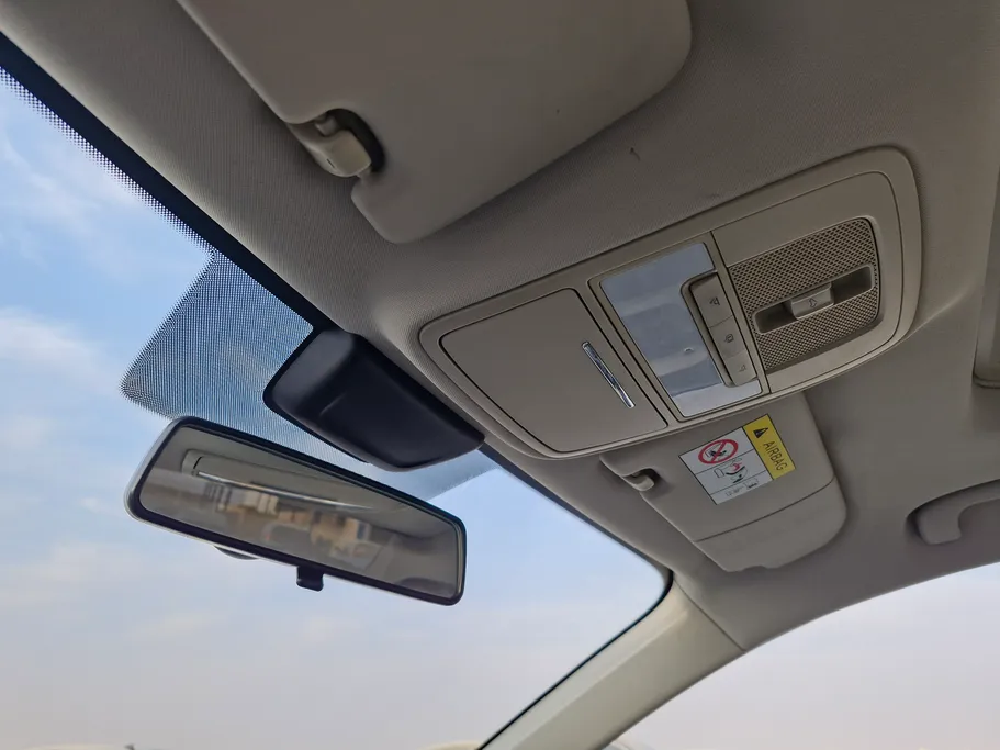 ام جي 5 LUX 2023 