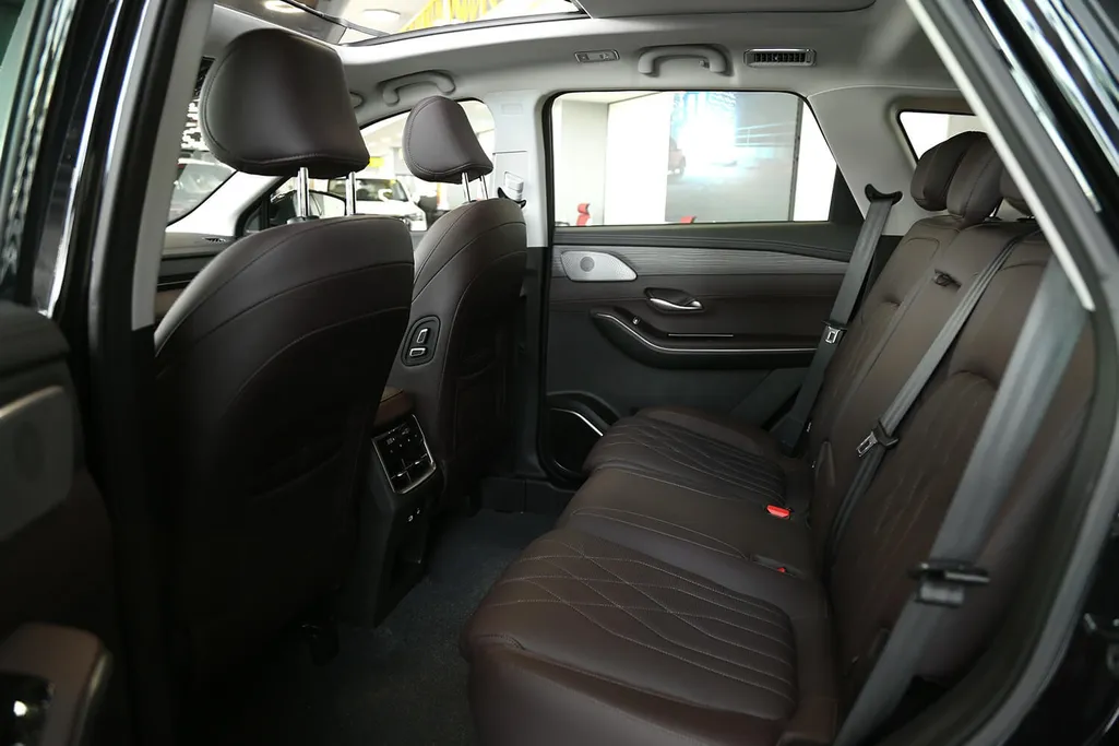 ساوايست اس 09 بريميوم 2026 