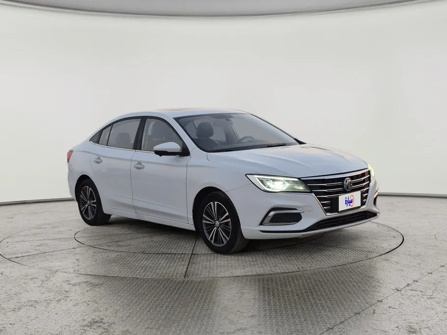 ام جي 5 LUX 2023 