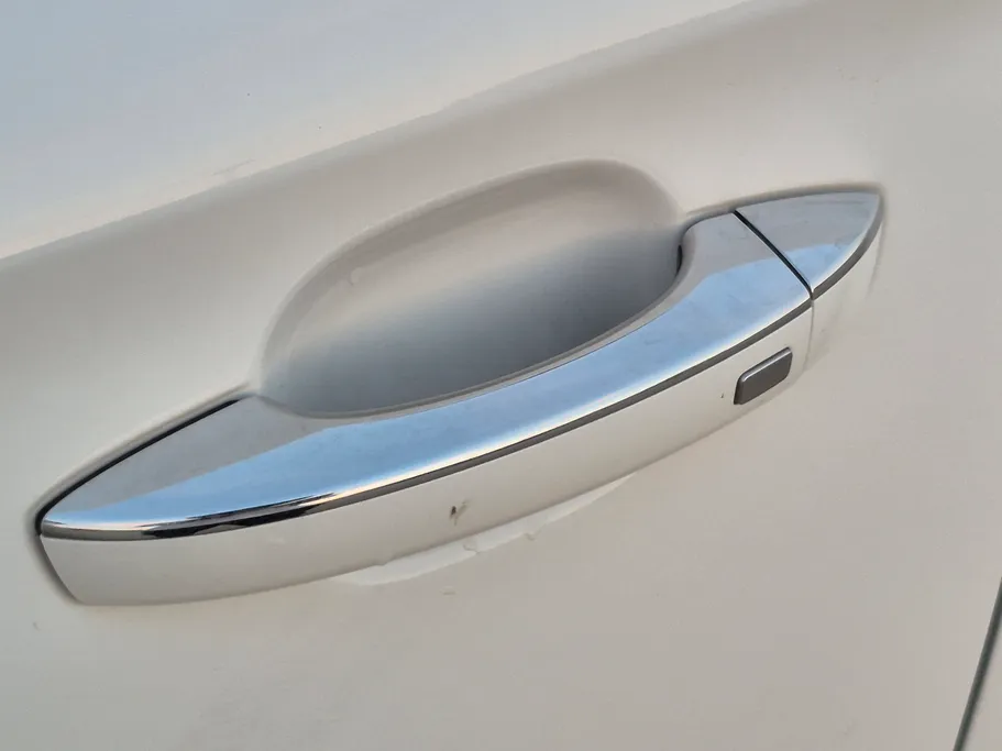 ام جي 5 LUX 2023 