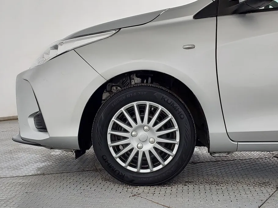 تويوتا يارس Y 2021 