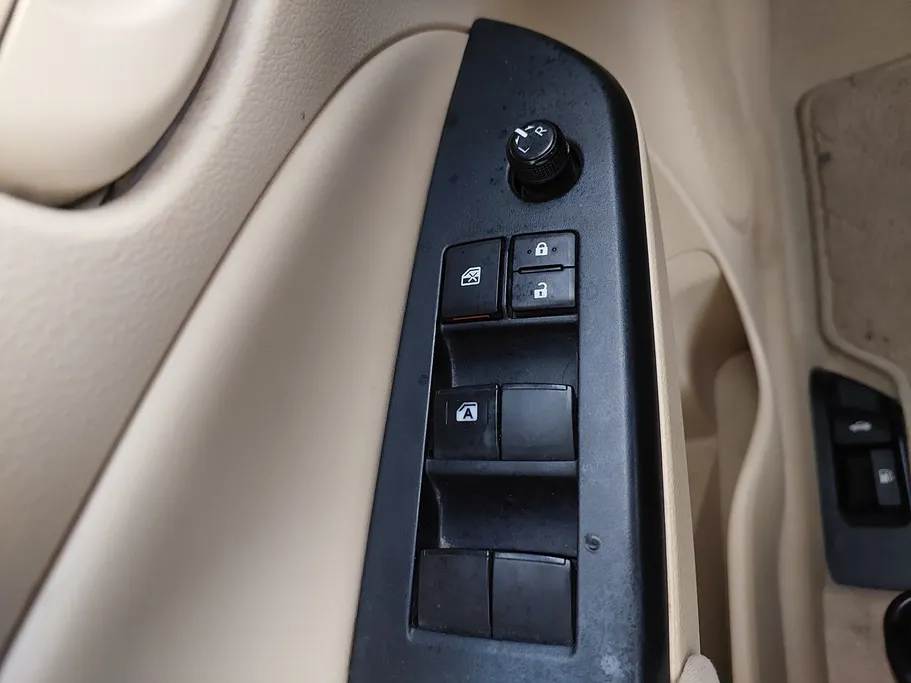 تويوتا يارس Y 2021 