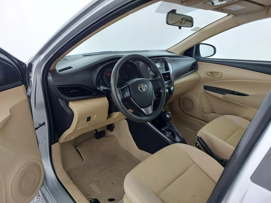 تويوتا يارس Y 2021 