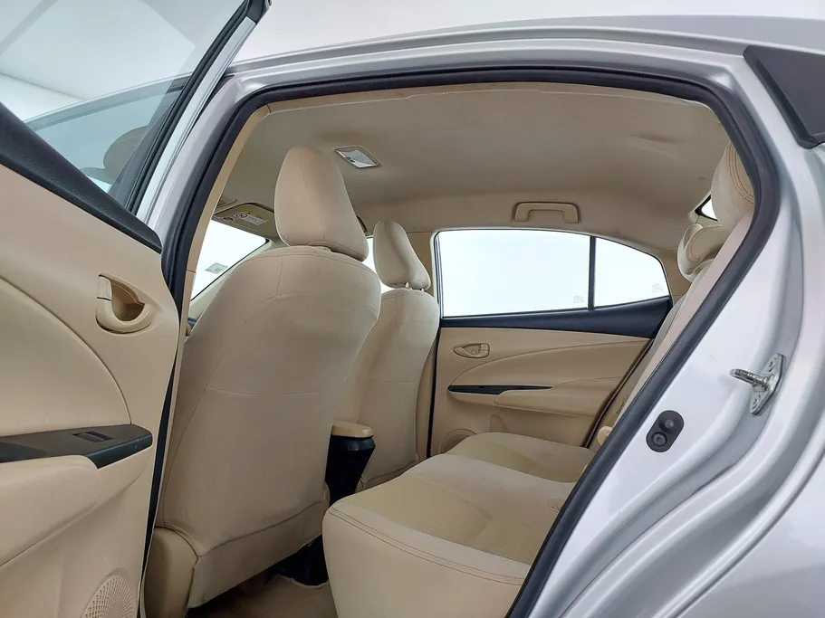 تويوتا يارس Y 2021 