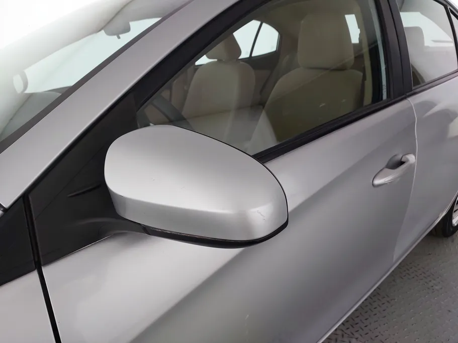 تويوتا يارس Y 2021 