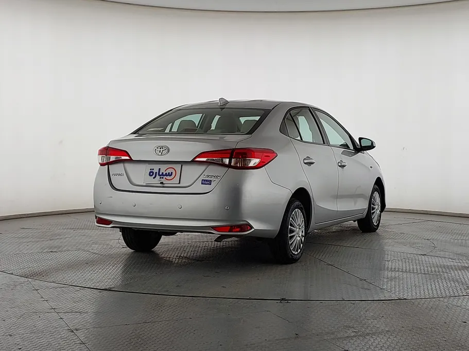 تويوتا يارس Y 2021 