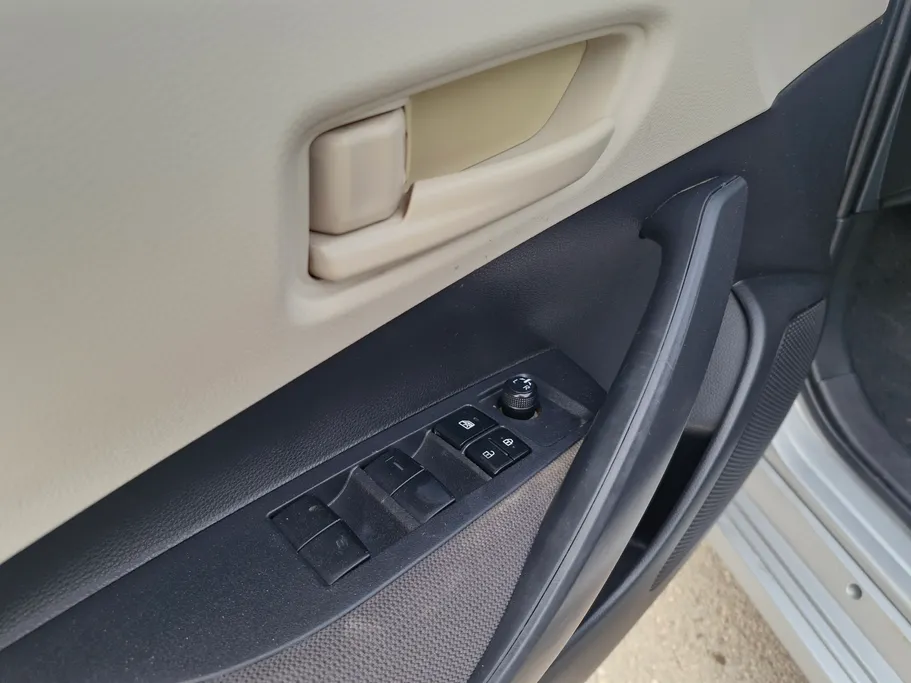 تويوتا كورولا XLI 2022 