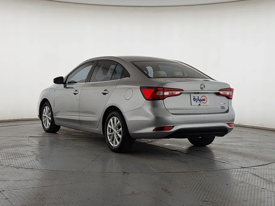 ام جي 5 COM 2022 