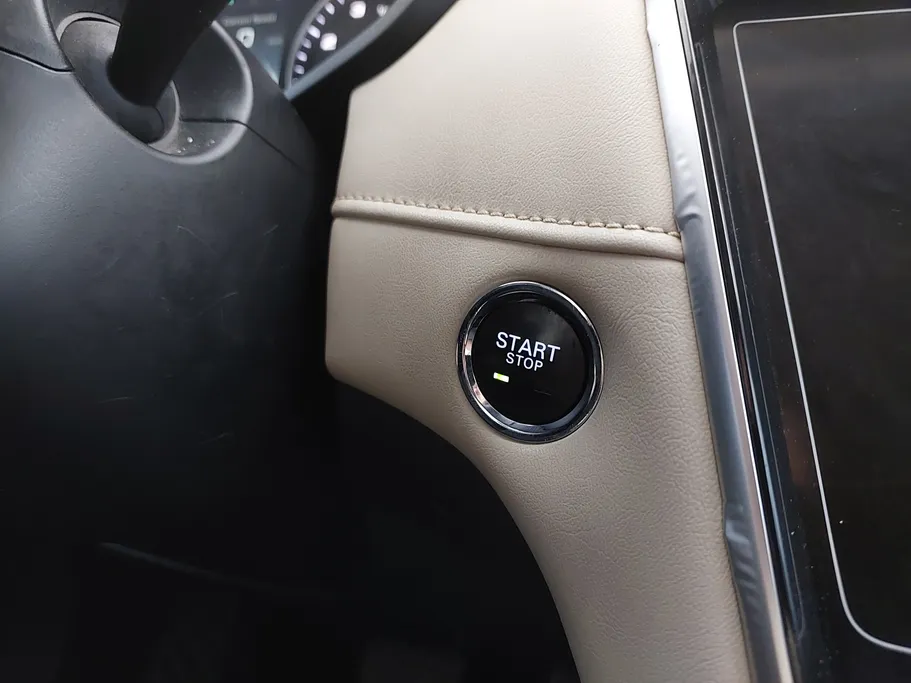 ام جي 5 COM 2022 