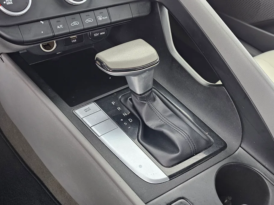 2022 Hyundai Elantra Fleet 