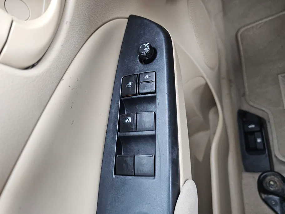 تويوتا يارس Y 2019 