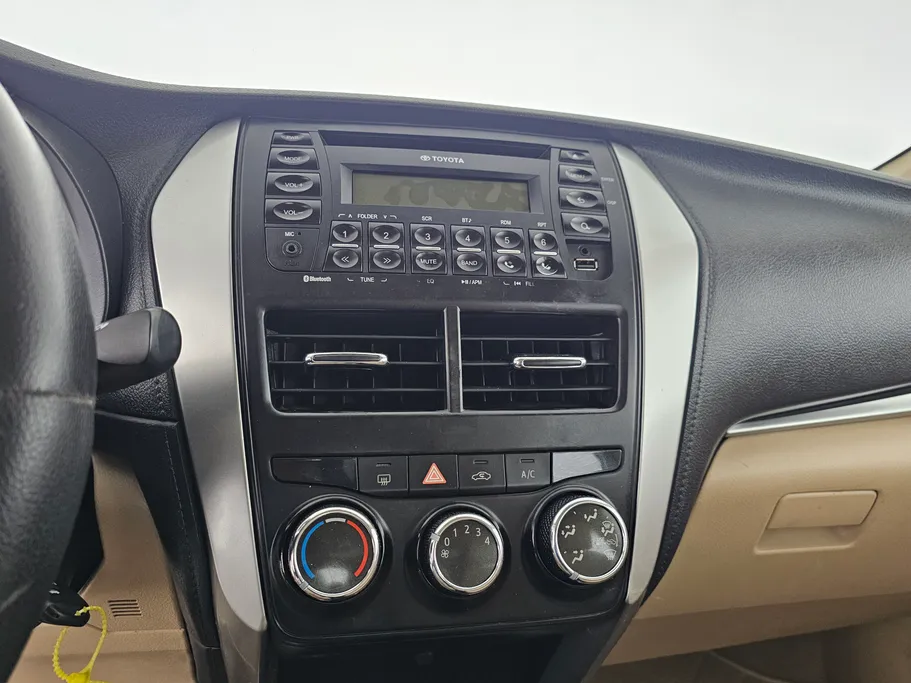 تويوتا يارس Y 2019 