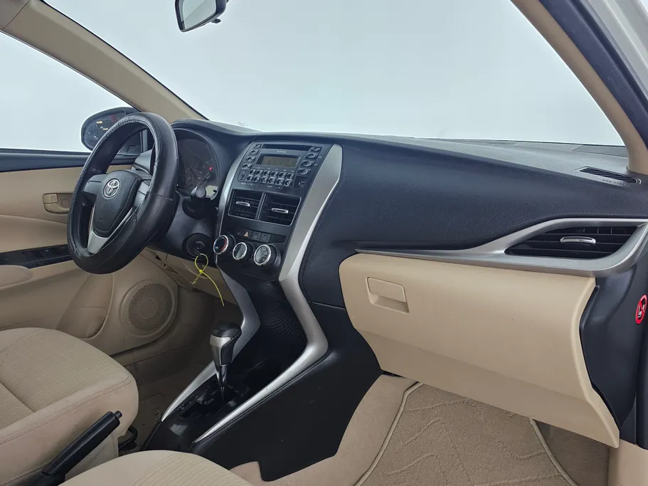 تويوتا يارس Y 2019 