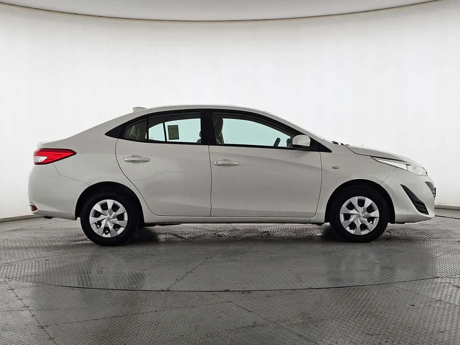 تويوتا يارس Y 2019 