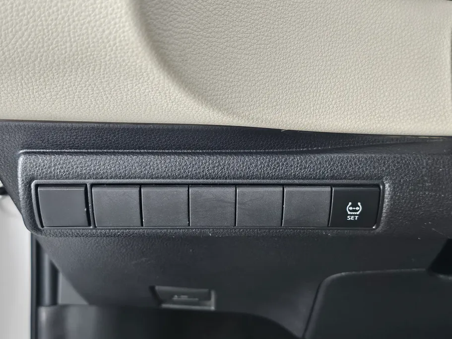 تويوتا كورولا XLI 2021 