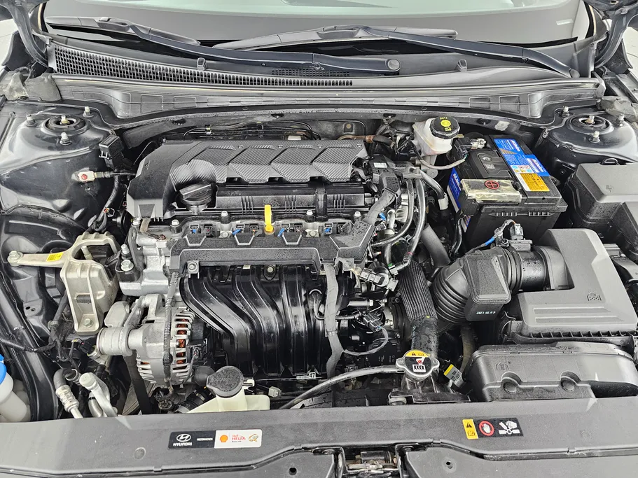 2023 Hyundai Elantra Smart 