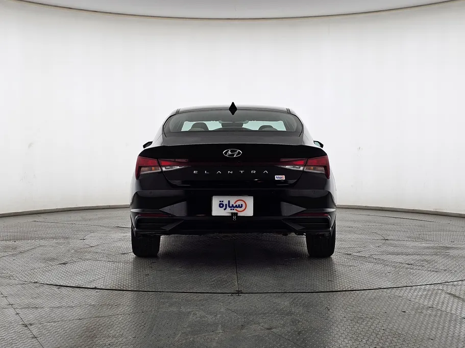 2023 Hyundai Elantra Smart 