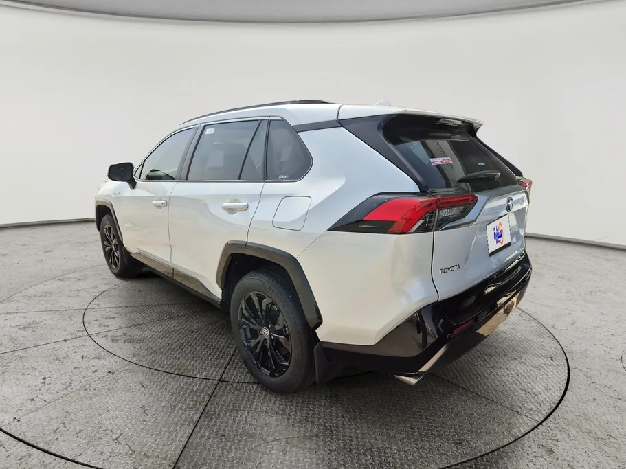 تويوتا راف فور XLE HEV 2024 