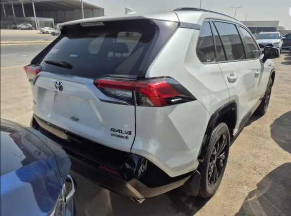 تويوتا راف فور XLE HEV 2024 