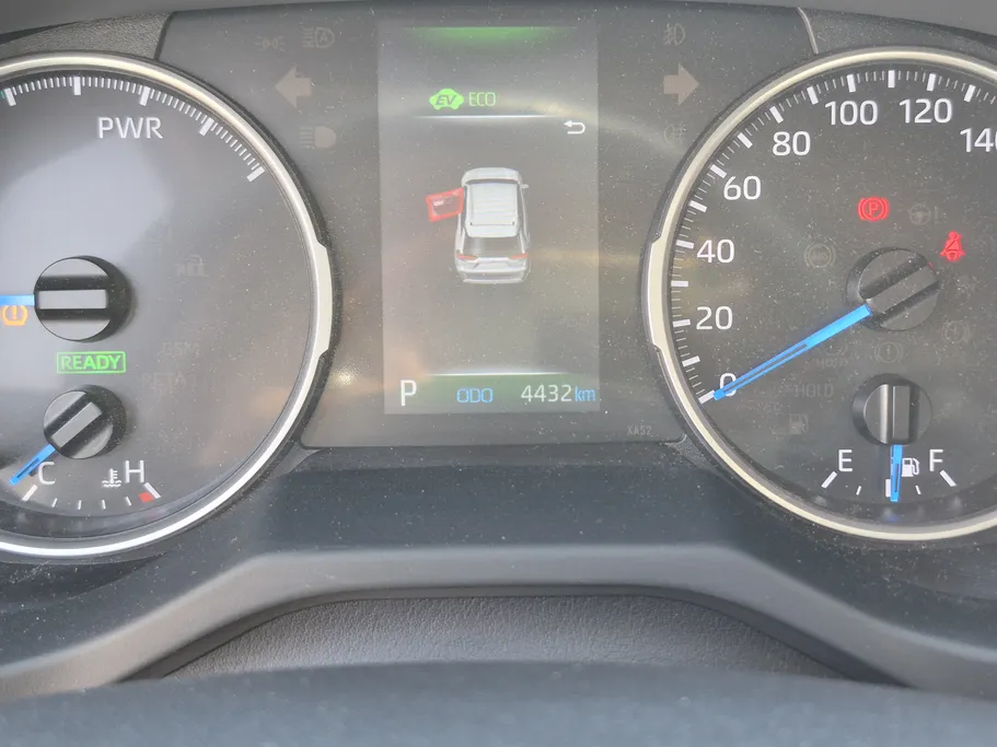 تويوتا راف فور XLE HEV 2024 