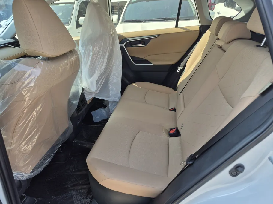 تويوتا راف فور XLE HEV 2024 