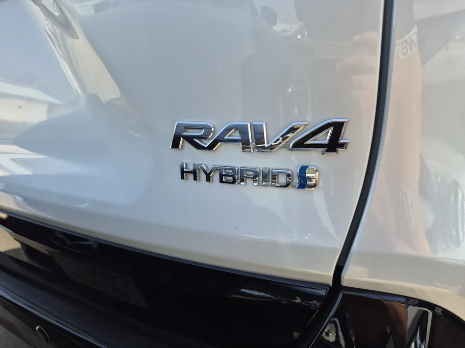 تويوتا راف فور XLE HEV 2024 