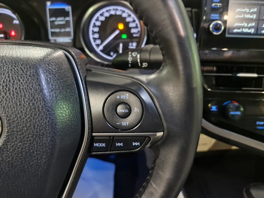 2021 Toyota Camry  GLE 