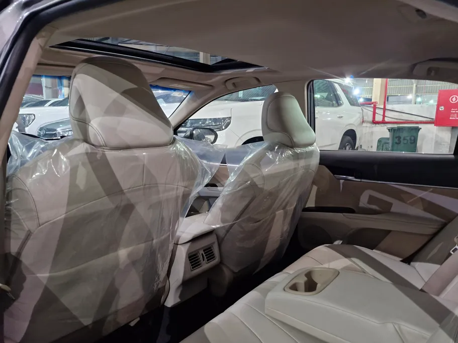 2021 Toyota Camry  GLE 