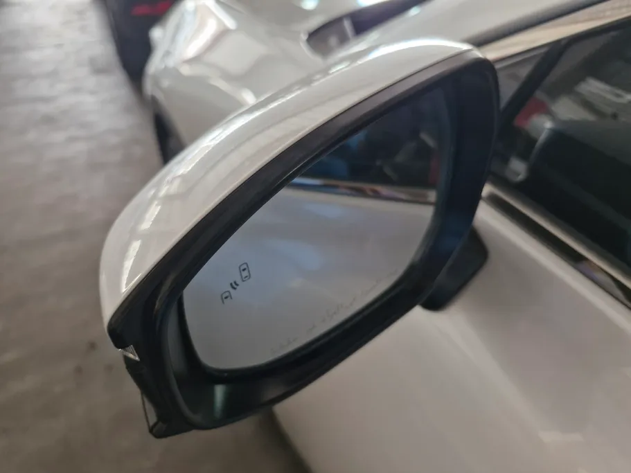 2023 Toyota Crown Premium 